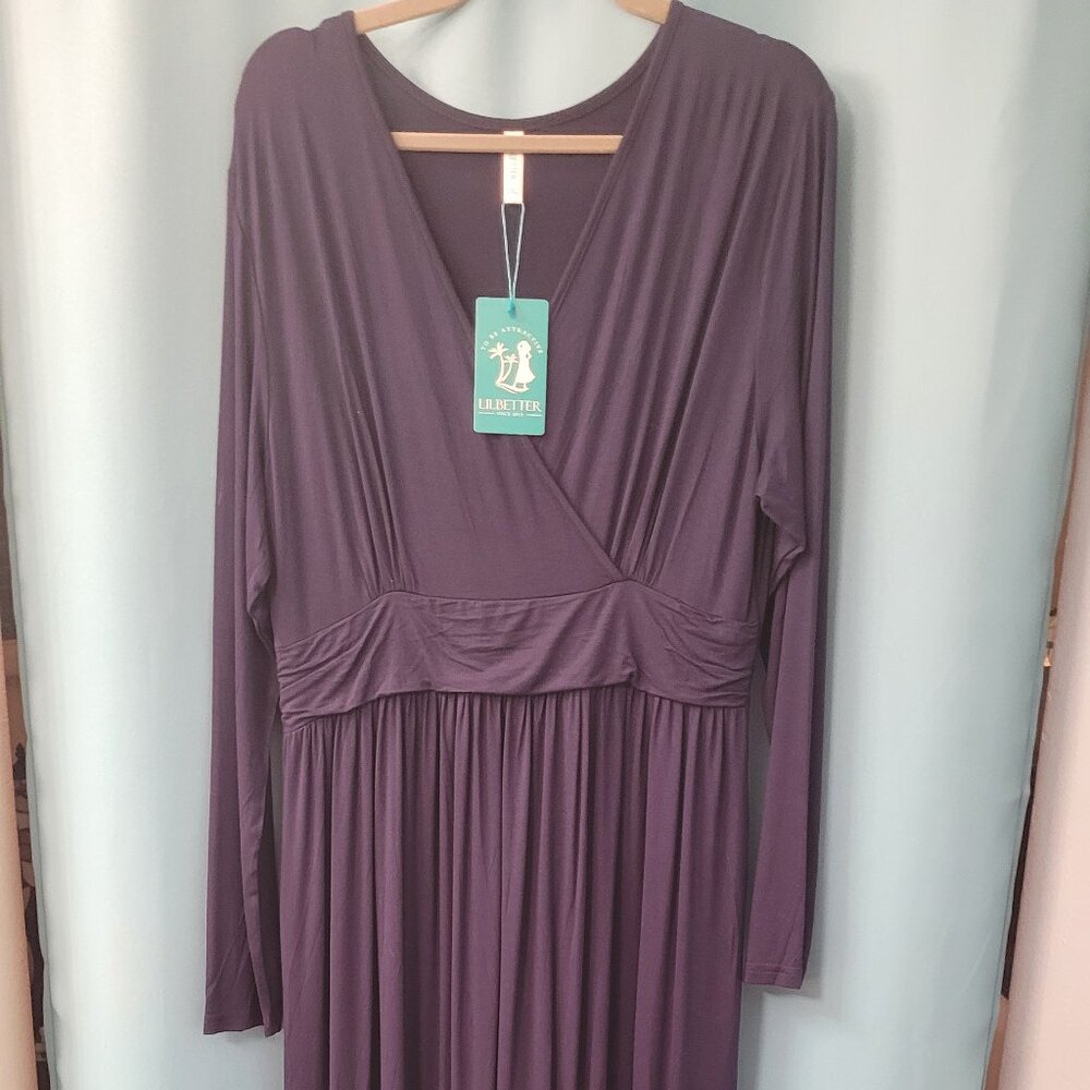 Lilbetter Navy Blue Long Sleeve V-Neck Maxi Dress NWT